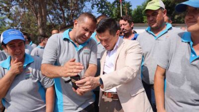 MARMARİS BELEDİYE BAŞKANI ACAR ÜNLÜ TEMİZLİK İŞLERİ MÜDÜRLÜĞÜ’NDE GÖREV ALAN