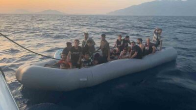 MUĞLA’NIN BODRUM İLÇESİ AÇIKLARINDA 12’Sİ ÇOCUK 27 GÖÇMEN KURTARILDI.