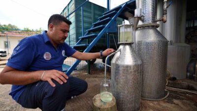 BÜYÜKŞEHİR DİSTİLASYON TESİSİ ÇALIŞIYOR, ÜRETİCİ KAZANIYOR