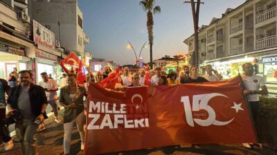 DEMOKRASİ MEŞALESİNİN ATEŞİNİN YAKILDIĞI MARMARİS'TE 15 TEMMUZ DEMOKRASİ VE MİLLİ