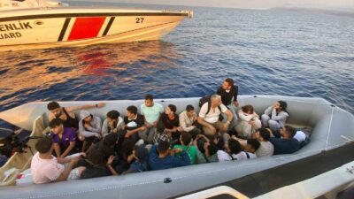 MUĞLA’NIN FETHİYE İLÇESİNDE DENİZ YOLU İLE YASADIŞI YOLLARDAN ÇIKIŞ YAPARKEN