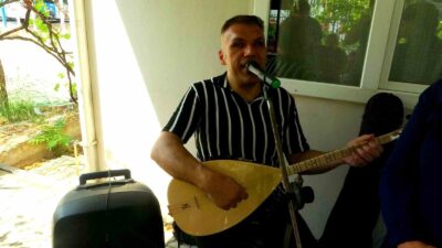 MUĞLA’DA YAŞAYAN VE 32 YILDIR SAHNELERDE OLAN GÖRME ENGELLİ ESER