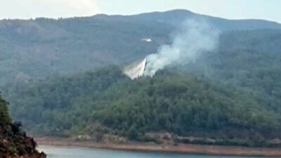 MUĞLA (İHA) - MUĞLA'NIN MARMARİS İLÇESİNDE YILDIRIM DÜŞMESİ SONUCU ÇIKAN