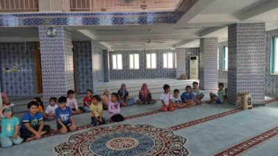 MUĞLA'DA CAMİLER, ÇOCUKLARIN GELMESİYLE ADETA ÇİÇEK BAHÇESİNE DÖNDÜ. MUĞLA MERKEZ
