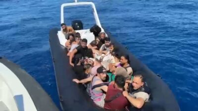 MUĞLA’NIN BODRUM İLÇESİNDE 21 DÜZENSİZ GÖÇMEN YAKALANDI.