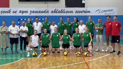 BODRUM BELEDİYE BODRUMSPOR KADIN VOLEYBOL TAKIMI YENİ SEZON ÖNCESİ TAKIMA