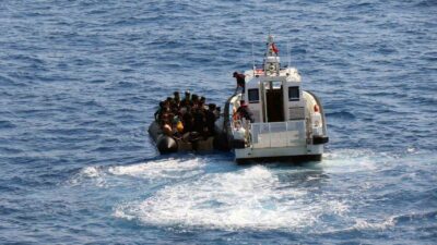 DALAMAN İLÇESİ AÇIKLARINDA LASTİK BOT İLE YASA DIŞI YOLLARDAN ÇIKIŞ