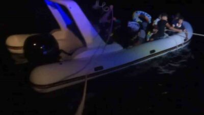 MUĞLA’NIN DATÇA İLÇESİ AÇIKLARINDA MOTOR ARIZASI YAPAN BOT İÇİNDEKİ 19