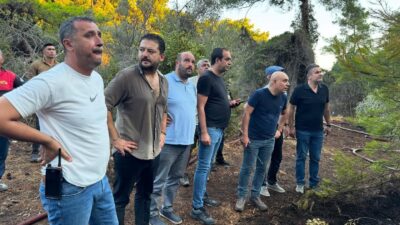 MUĞLA'NIN DATÇA İLÇESİ DOMUZÇUKURU MEVKİİNDE MEYDANDA GELEN YANGIN, EKİPLERİN HAVADAN