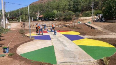 DEĞİRMENYANI İLK PARKINA KAVUŞMAK İÇİN GÜN SAYIYOR. MARMARİS BELEDİYESİ EKİPLERİ