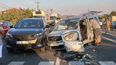 GÖKOVA-KÖYCEĞİZ KARAYOLUNDA 4ARACIN KARIŞTIĞI ZİNCİRLEME TRAFİK KAZISINDA BİRİ AĞIR 9