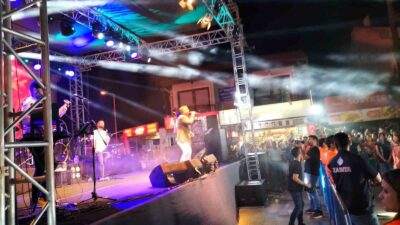 KÖYCEĞİZ’DE ZAFER BAYRAMI COŞKUSU AKŞAM DA YÜRÜYÜŞ VE KONSERLE SÜRDÜ