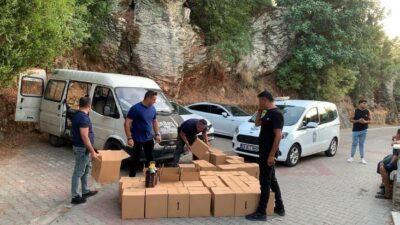 MUĞLA (İHA) - MUĞLA'NIN MARMARİS İLÇESİNDE BELEDİYE ZABITA EKİPLERİNİN DİKKATİ,