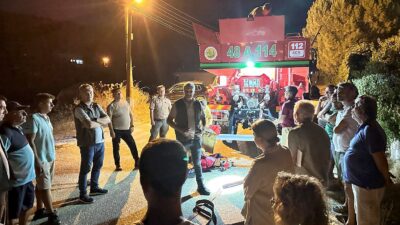 MARMARİS'İN ÇETİBELİ MAHALLESİ'NDE 27 YANGIN GÖNÜLLÜSÜ VATANDAŞA ORMAN YANGINLARIYLA MÜCADELE