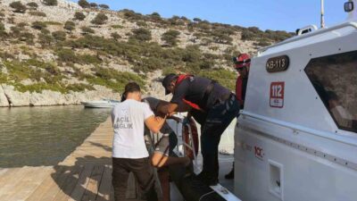 MUĞLA’NIN MARMARİS İLÇESİ AÇIKLARINDA SEYREDEN TİCARİ YATTA RAHATSIZLANAN VATANDAŞ SAHİL