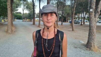 KÖPEĞİ SAHİPLENMEK İSTEYEN GİZEM SÜMER