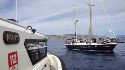 MUĞLA’NIN MARMARİS İLÇESİ AÇIKLARINDA İTALYA ROTASI ÜZERİNDE VE İÇİNDE DÜZENSİZ