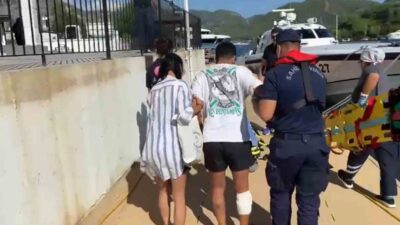 MUĞLA’NIN DALAMAN İLÇESİ TERSANE ADASI MEVKİİNDE YARALANAN VATANDAŞ SAHİL GÜVENLİK