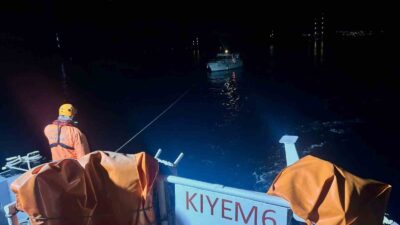 MUĞLA’NIN BODRUM İLÇESİ AÇIKLARINDA MAKİNE ARIZASI YAPAN ÖZEL TEKNE AÇIK