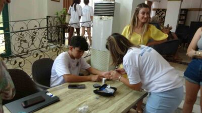 MUĞLA'NIN ŞEKER GENÇLERİ MARMARİS'TE DİYABET KAMPINA GELDİ