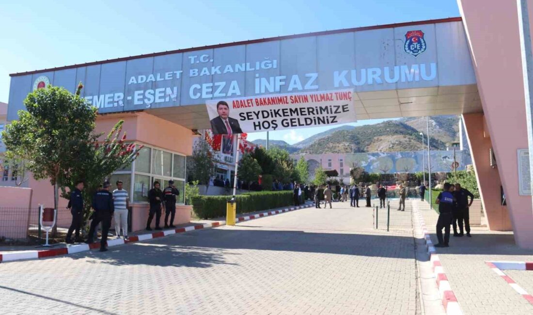 BAKAN TUNÇ, SEYDİKEMER’DE CAMİ,