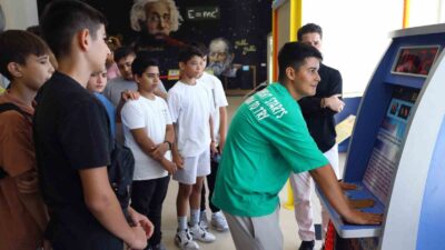 BİLİM PARKINI 2 AYDA BİN 721 ÇOCUK ZİYARET ETTİ