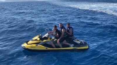 MUĞLA’NIN BODRUM İLÇESİ AÇIKLARINDA JET SKİ ÜZERİNDE 2 DÜZENSİZ GÖÇMEN