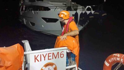 MUĞLA’NIN BODRUM İLÇESİ AÇIKLARINDA SEYREDEN VE İÇİNDE 4 KİŞİ BULUNAN