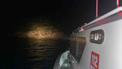 MUĞLA’NIN MARMARİS İLÇESİ OĞLAN BOĞULDU KOYUNDA KARADAN ULAŞIMIN OLMADIĞI BÖLGEDE