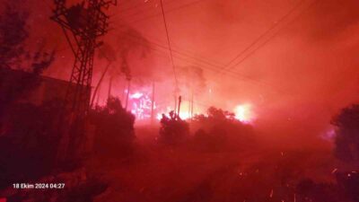 MUĞLA YANIYOR... ORTACA VE DALAMAN'DAKİ YANGINLARIN ARDINDAN BİR YANGIN DA