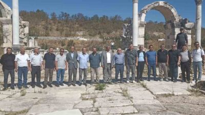 YATAĞAN HAKKARİ’DEN GELEN EMEKLİLERİ AĞIRLADI