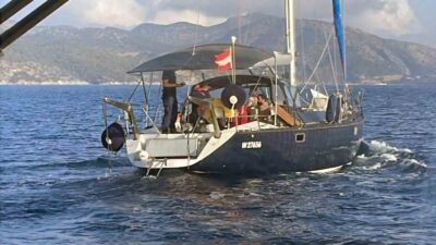 MUĞLA’NIN DATÇA İLÇESİ AÇIKLARINDA İTALYA ROTASI ÜZERİNDE SEYREDEN YELKENLİ TEKNEDE