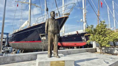 GULETLERİN BABASI ANISINA HEYKEL YAPILDI