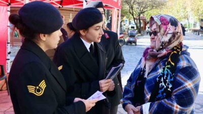 JANDARMADAN ‘KADINA YÖNELİK ŞİDDETE KAŞI MÜCADELE’ STANDI