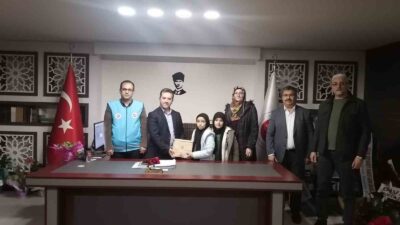 MUĞLA'NIN FETHİYE İLÇESİNDEKİ MEHMET AKİF ERSOY ORTAOKULU ÖĞRENCİ VE VELİLERİ