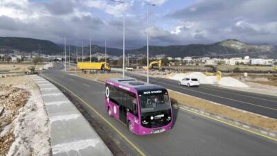 MOR OTOBÜSLER VE MOR DURAKLAR HİZMETE GİRİYOR