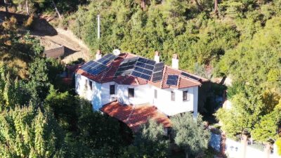 ORKÖY DESTEĞİ İLE 28 EVİN ÇATISINA GÜNEŞ PANELİ KURULDU