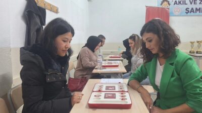 MUĞLA (İHA) – MUĞLA’NIN SEYDİKEMER İLÇESİNDE ÖĞRETMENLER GÜNÜ DOLAYISIYLA DÜZENLENEN