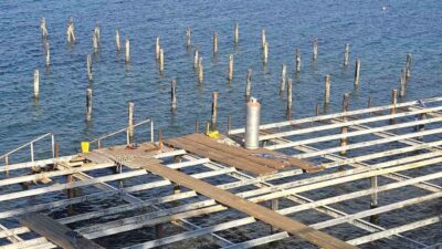 MUĞLA'NIN BODRUM İLÇESİNDE BİR İŞLETME ÖNÜNDEKİ KAÇAK İSKELE VE EKLENTİLERİ