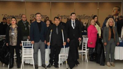 BÜYÜKŞEHİR’İN EV SAHİPLİĞİNDE ENGELLİLERİN SORUNLARI MASAYA YATIRILDI