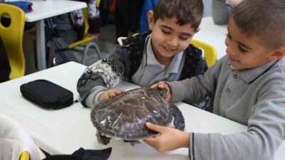 SUYADER İLE ÇOCUKLAR DENİZ CANLILARINI ÖĞRENİYOR