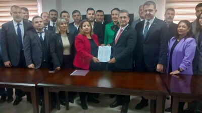 HALUK LAÇİN VE YÖNETİMİ MAZBATALARINI ALARAK GÖREVE BAŞLADI