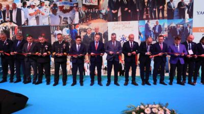 MARMARİS TÜRKİYE YAT KAPTANLARINI AĞIRLADI / ULAŞTIRMA VE ALTYAPI BAKAN