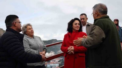 MENTEŞE EKİPLERİ AŞIRI YAĞIŞTA 50 PERSONEL 7 İŞ MAKİNASI İLE