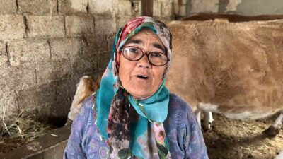 MUĞLA'DA YAŞAYAN 72 YAŞINDAKİ GÜNAY KARATAŞ, ÇALIŞKANLIĞI İLE GENÇLERE TAŞ