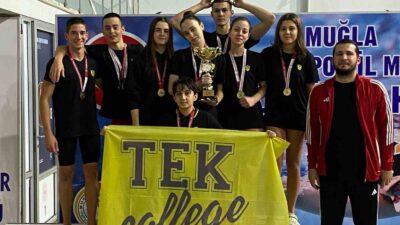 TEK KOLEJİ GENÇ ERKEK VE GENÇ KIZLAR YÜZME TAKIMI TAKIMLAR