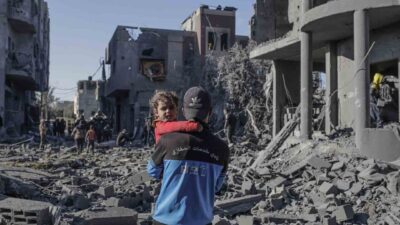 İsrail’in Gazze Şeridi’ne yönelik saldırılarında son 24 saatte 77 Filistinlinin