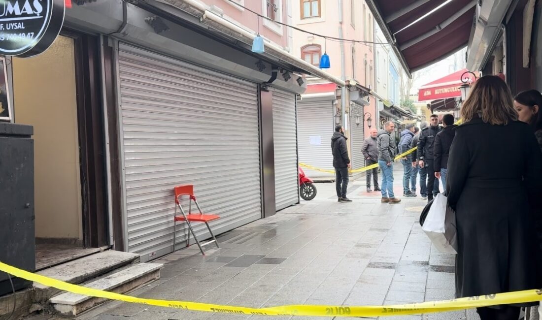 Kuyumcudan 25 milyon TL’lik soygunda 5 tutuklama Sakarya’nın Adapazarı ilçesinde meydana