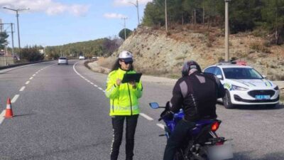 Muğla İl Emniyet Müdürlüğü trafik ekipleri, motosiklet sürücülerine yönelik kapsamlı
