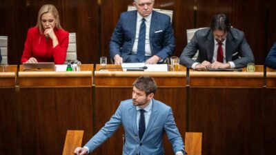 Slovakya’da muhalefetin ülkeyi Avrupa Birliği’nden (AB) çıkarma hazırlığı yapmakla suçladığı